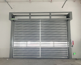 苏州某食品工厂大门安装涡轮硬质快速门