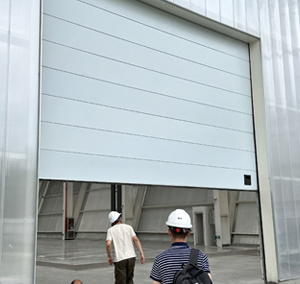 杭州厂房外围出货口大门米兰体育比赛结果分析图
