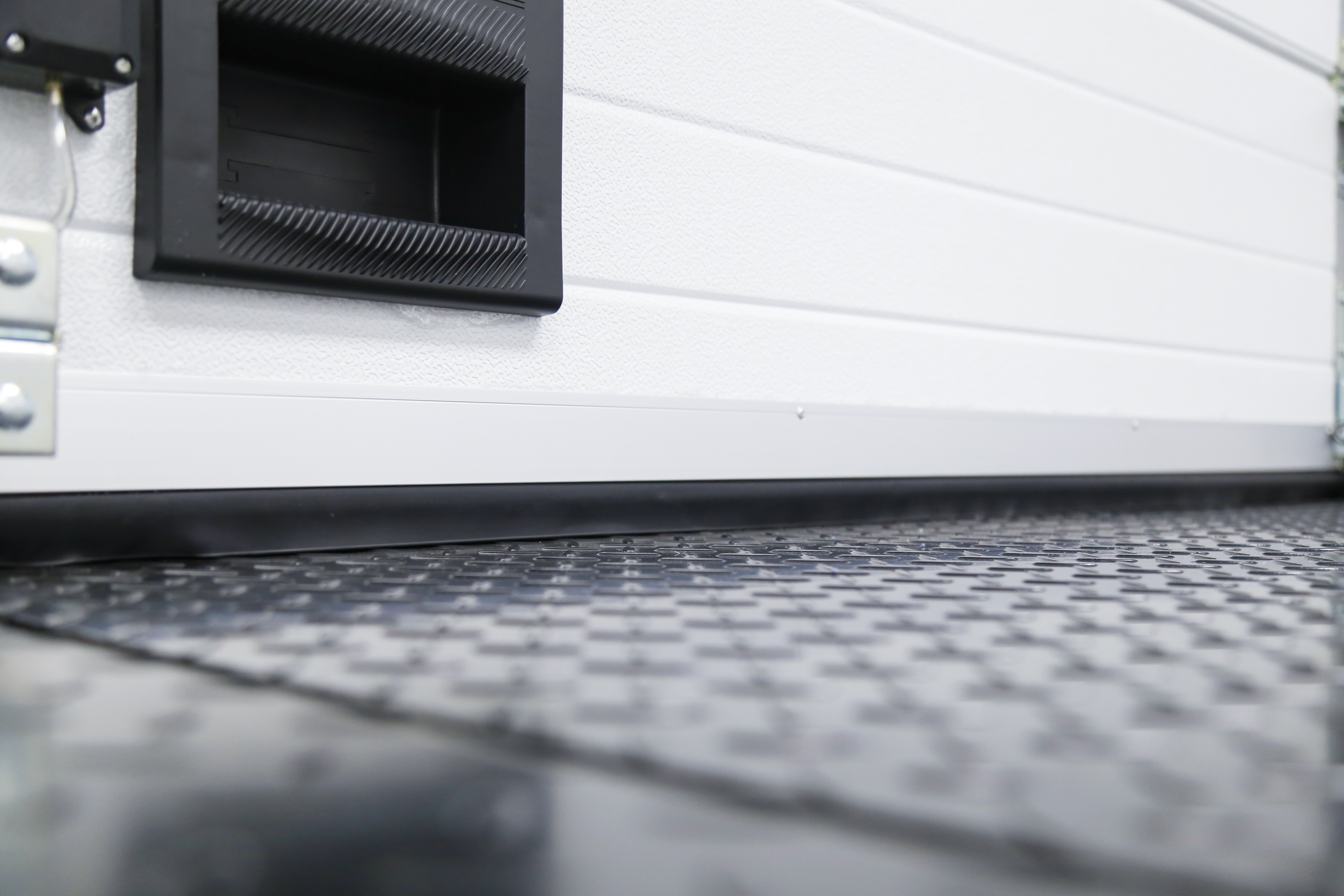 分段提升门密封系统