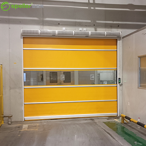 风幕机联动的快速卷帘门
